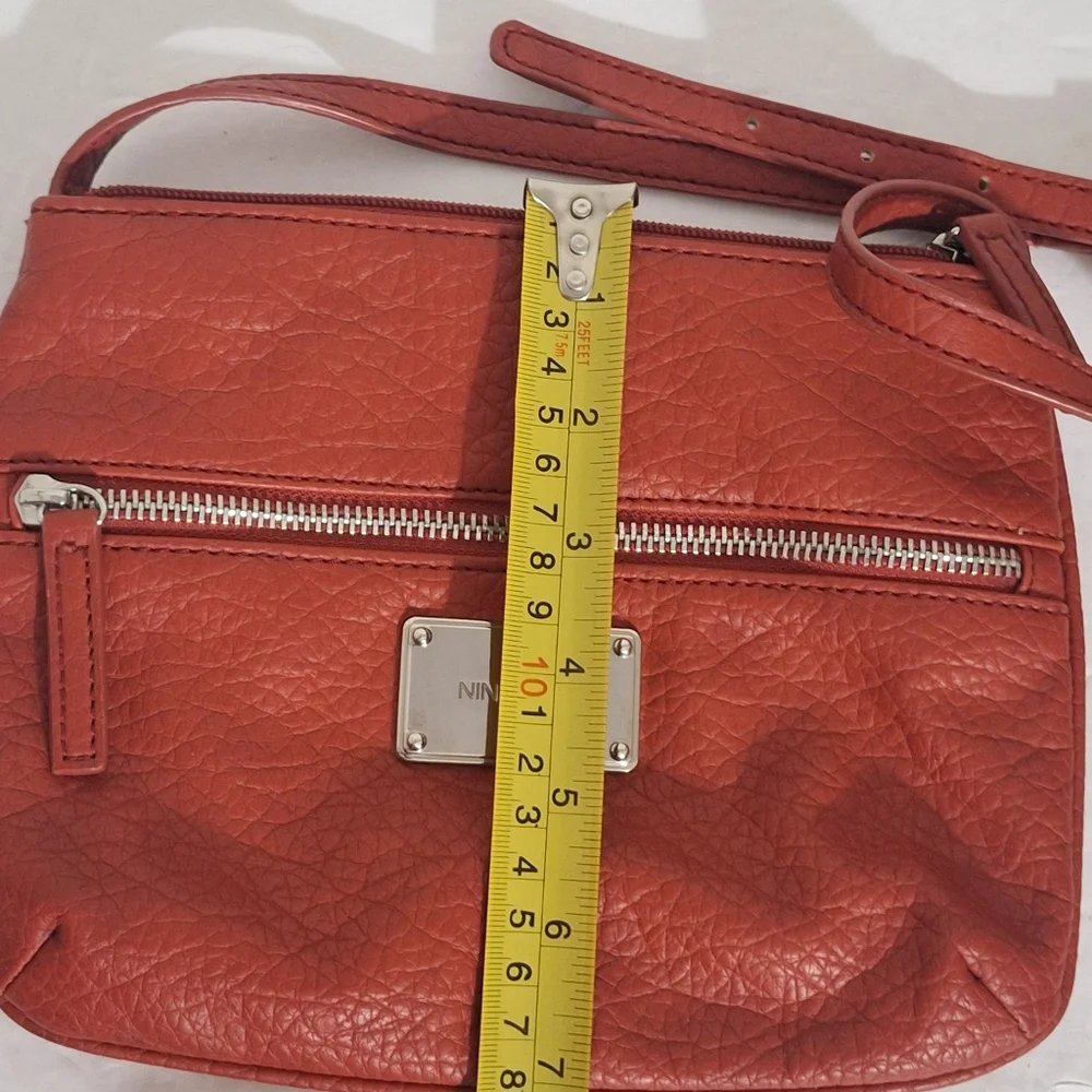 Nine West Small Faux Pebble Leather Crossbody Bag Coral Red Adjustable Strap GUC - Picture 13 of 13
